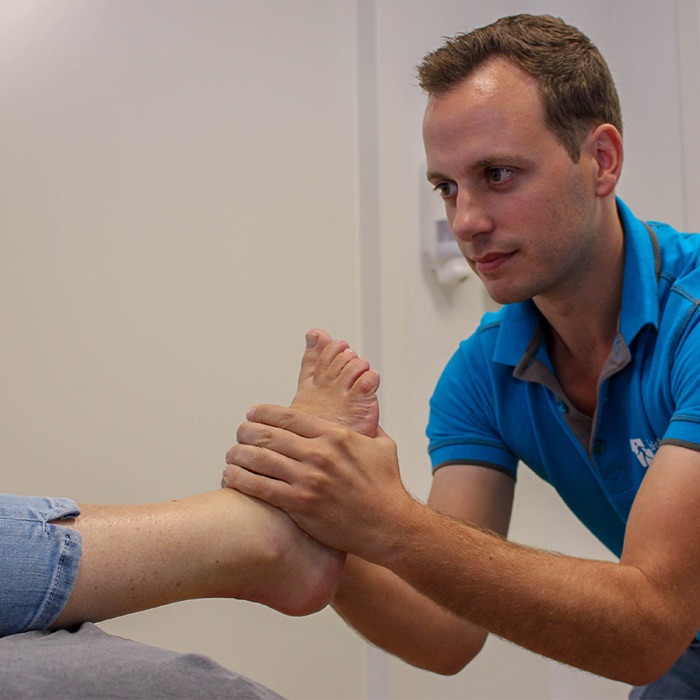 Fysiotherapeutische behandeling van een voet